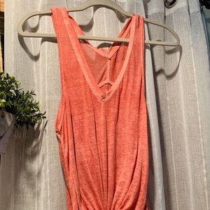 Pink tank top - Front tied in pic - medium length